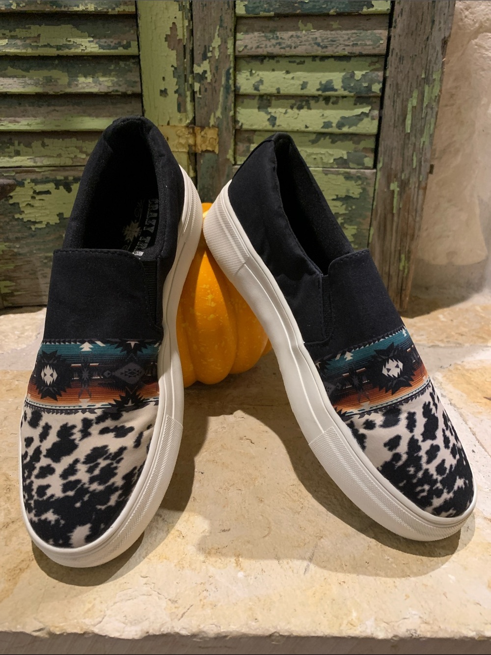 Crazy Train Women’s Size 9 Black Slip-On Sneakers Aztec Stripe and Cow Print